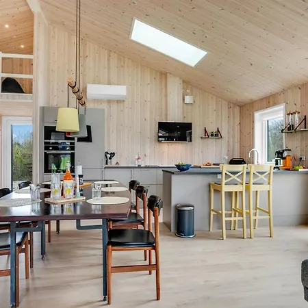 Holiday home Gudke - From The Sea By Interhome